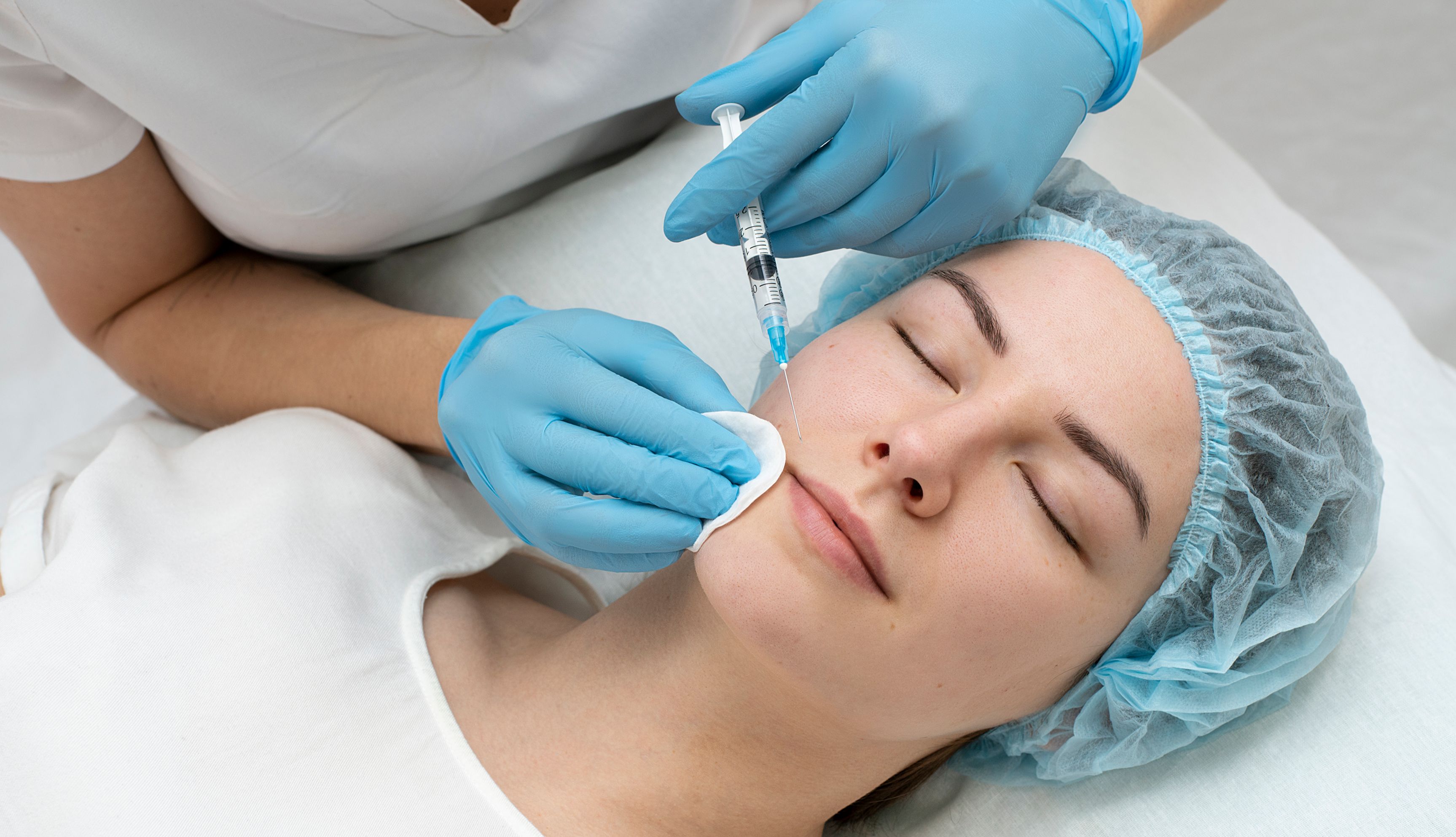 Trattamento con filler a base di acido ialuronico eseguito in ambulatorio a Mirano